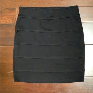 Forever 21 black pencil skirt size small